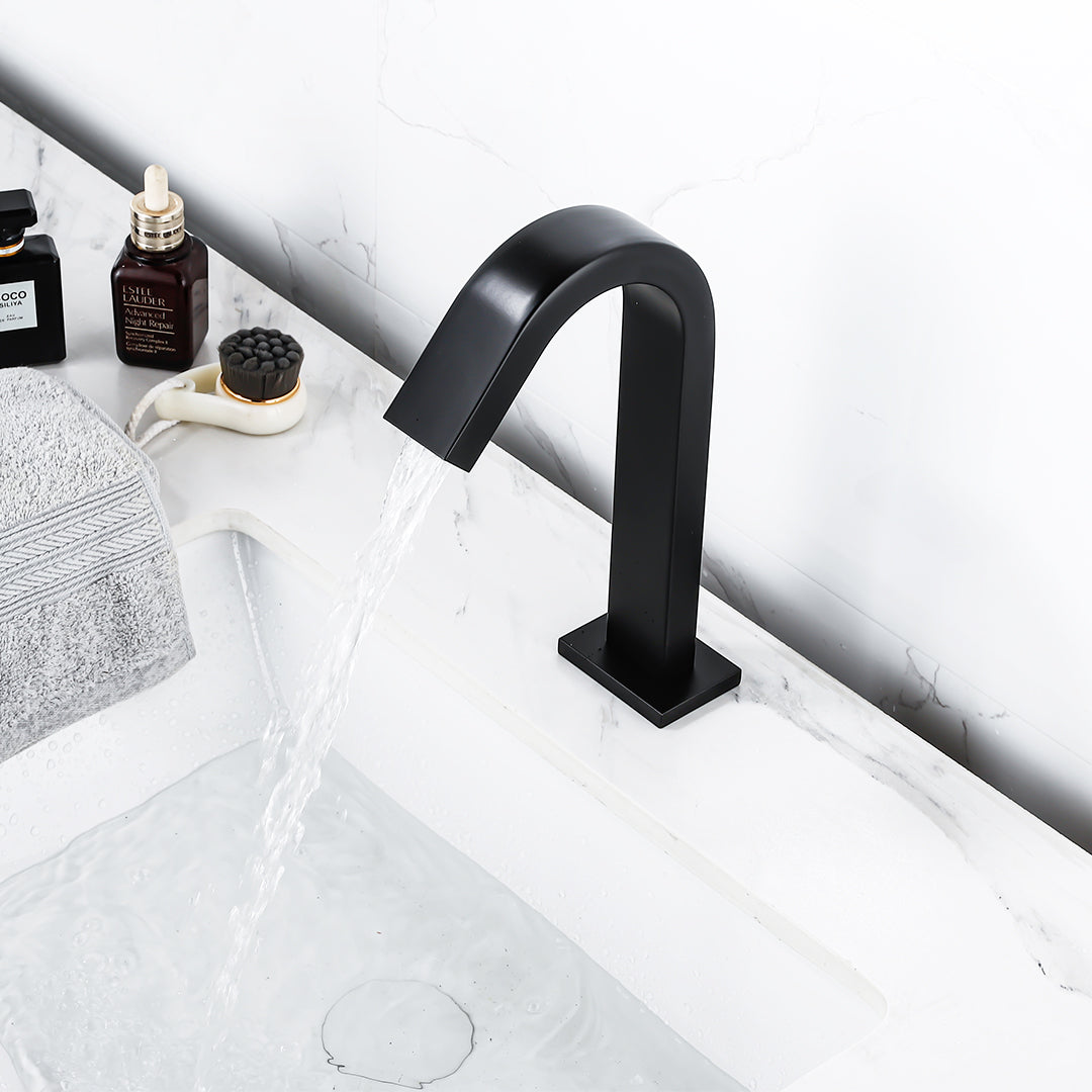 Touchless Bathroom Sink Faucet, Automatic Sensor Faucet with Hot and Cold Water